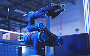 material_handling_order_picking_robotic_shuttle_bastian_solutions_fast_radius_3d_printed