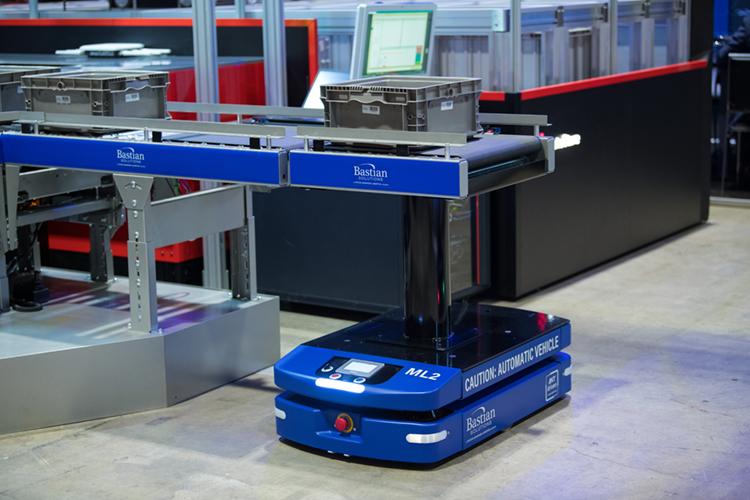 ml2-agv-conveyor-topper-automated-vehicle-material-handling-500px